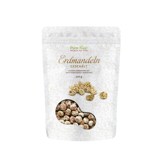 PureRaw Erdmandeln geschält, 220 g, im weißen Standbodenbeutel mit Sichtfenster.