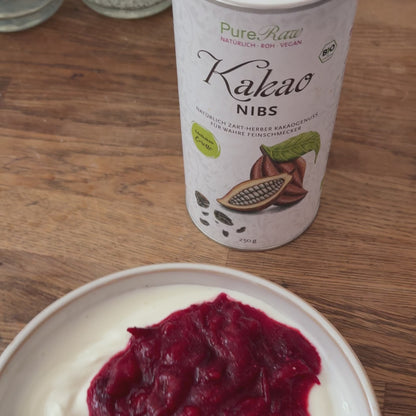 Video von der Verwendung der Bio Kakao Nibs von PureRaw
