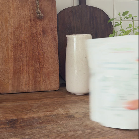 PureRaw Video Spirulina Flakes aus Deutschland als knuspriger Snack für zwischendurch