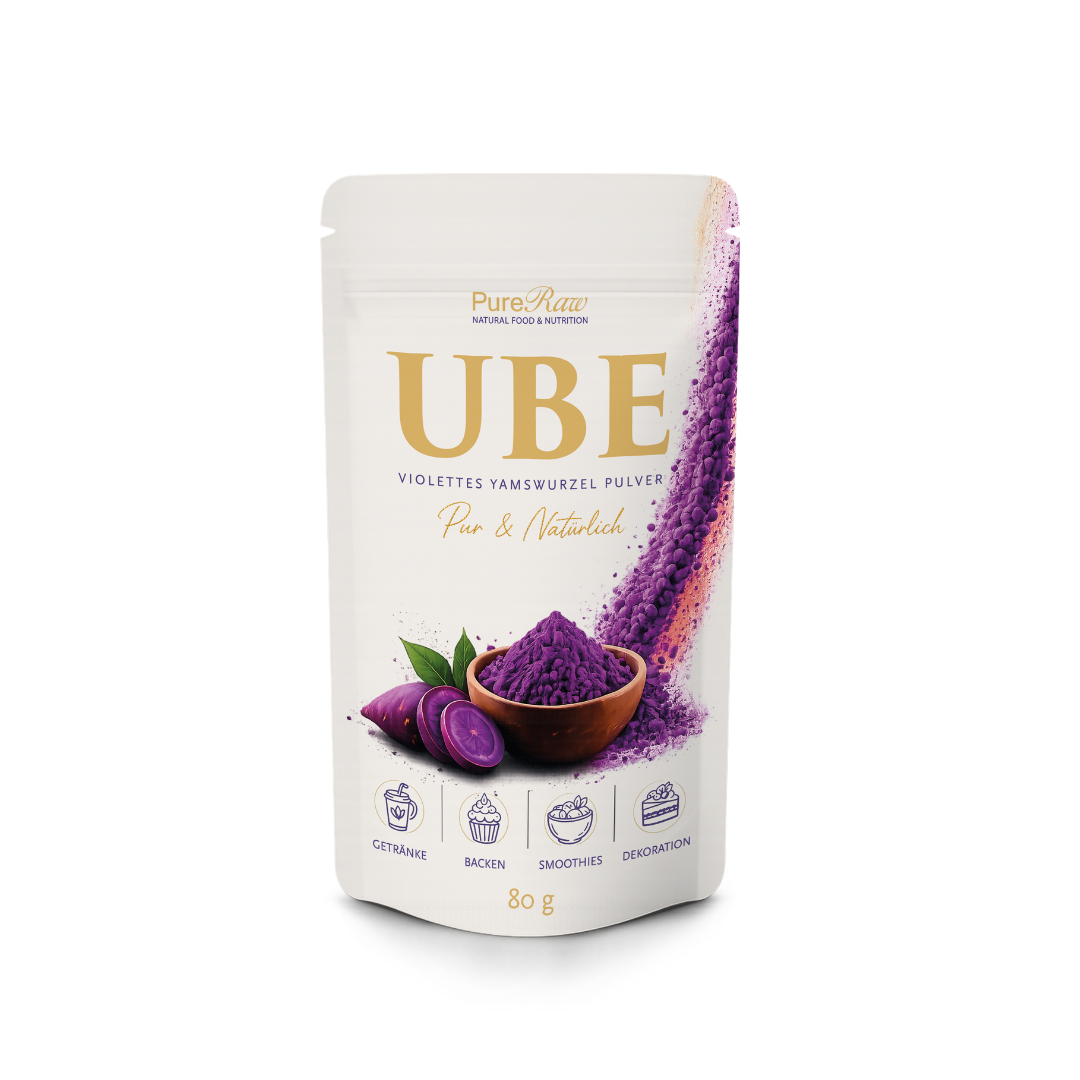 PureRaw Ube Pulver aus violetter Yamswurzel im 80-g-Standbodenbeutel auf weißem Hintergrund
